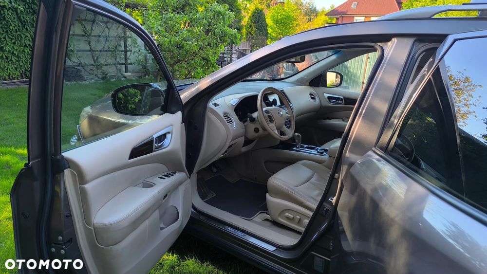 Nissan Pathfinder - 14