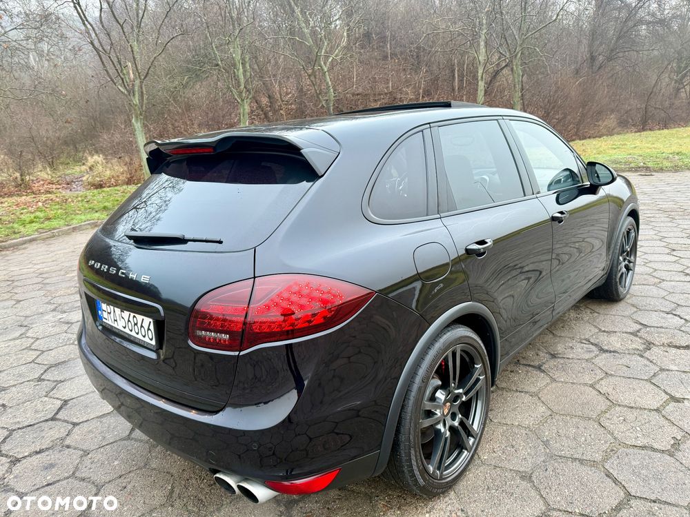 Porsche Cayenne Turbo Tiptronic S - 2