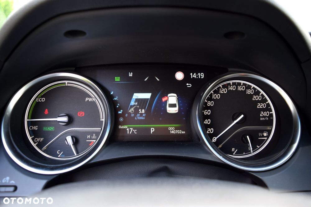 Toyota Camry 2.5 Hybrid Comfort CVT - 23