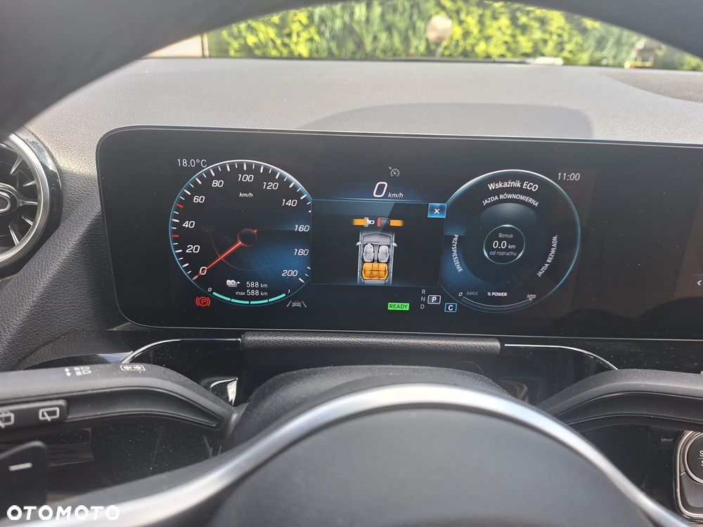 Mercedes-Benz EQA 250+ Electric Art - 26