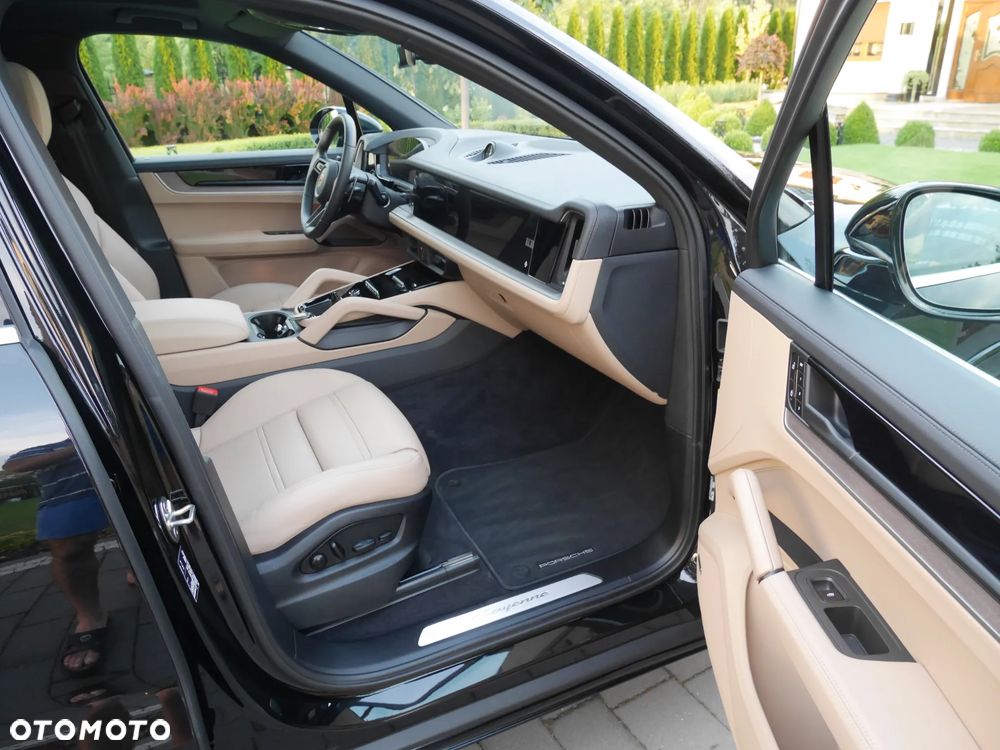 Porsche Cayenne Black Edition - 19