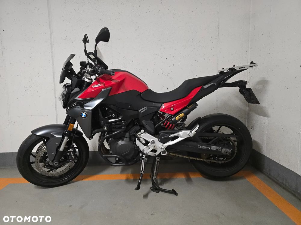 BMW F - 2