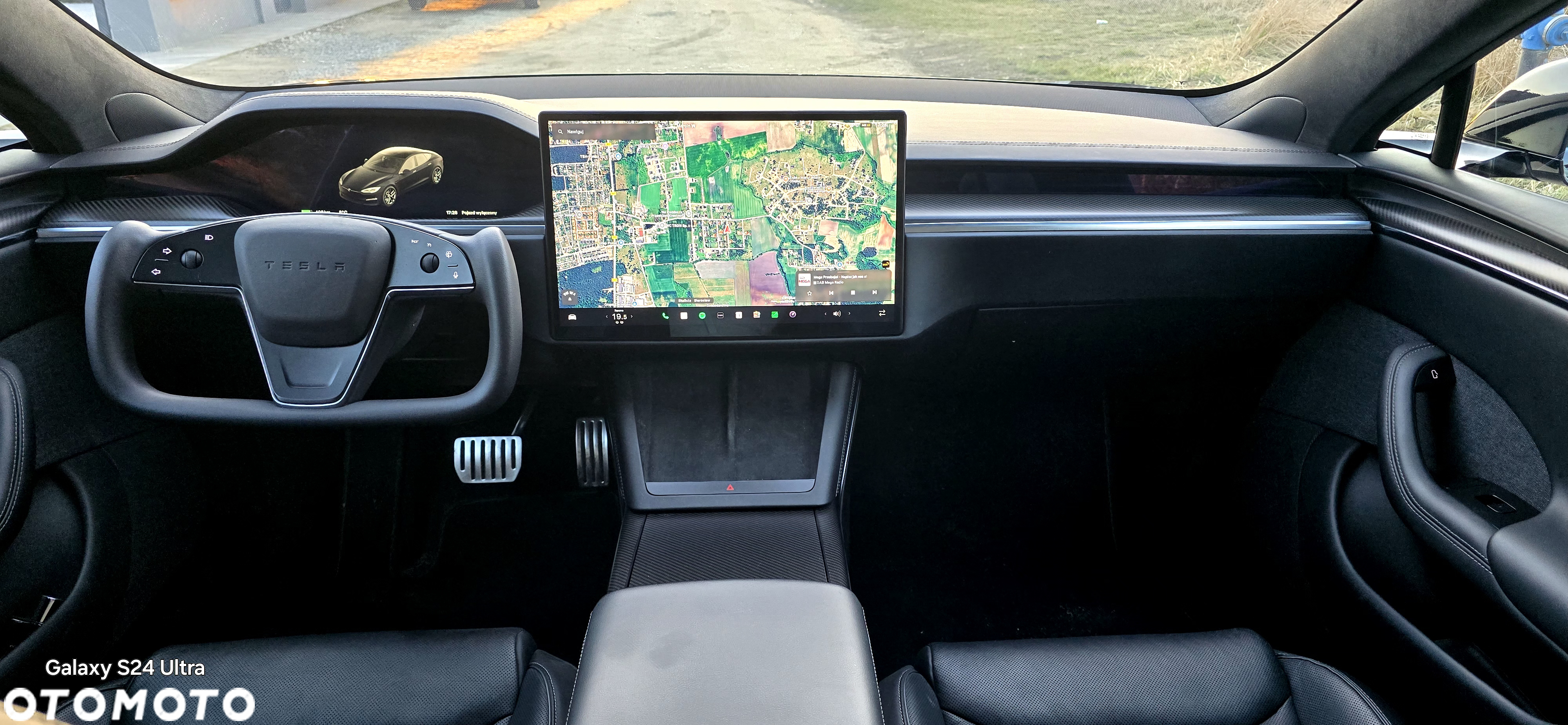 Tesla Model S Plaid - 16