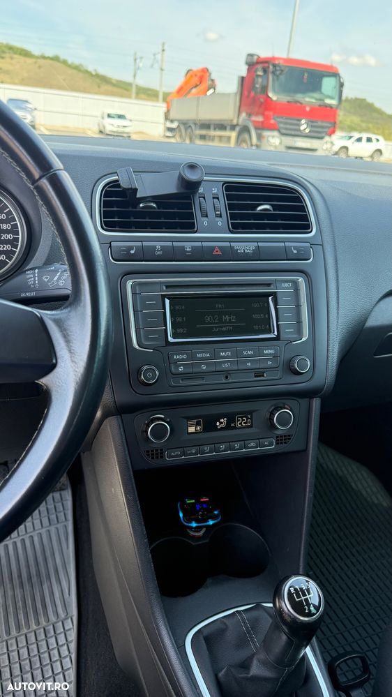 Volkswagen Polo ver-1-2-tsi-blue-motion-technology-style - 15