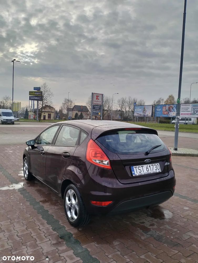 Ford Fiesta - 6