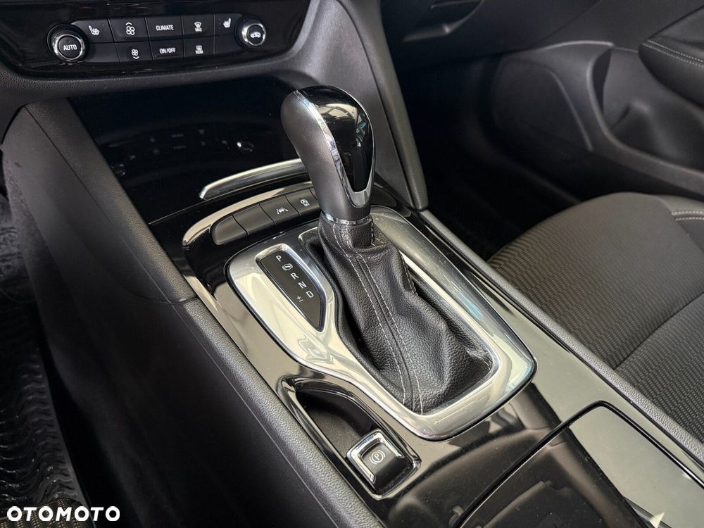 Opel Insignia - 23