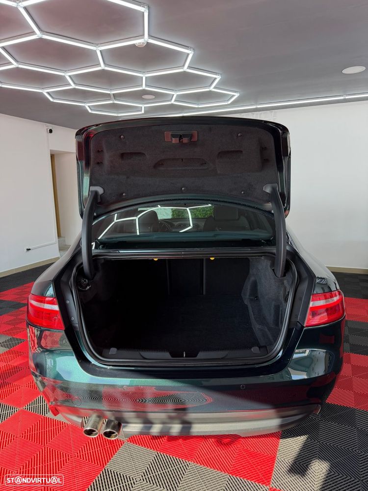 Jaguar XE 2.0 D R-Sport Aut. - 17