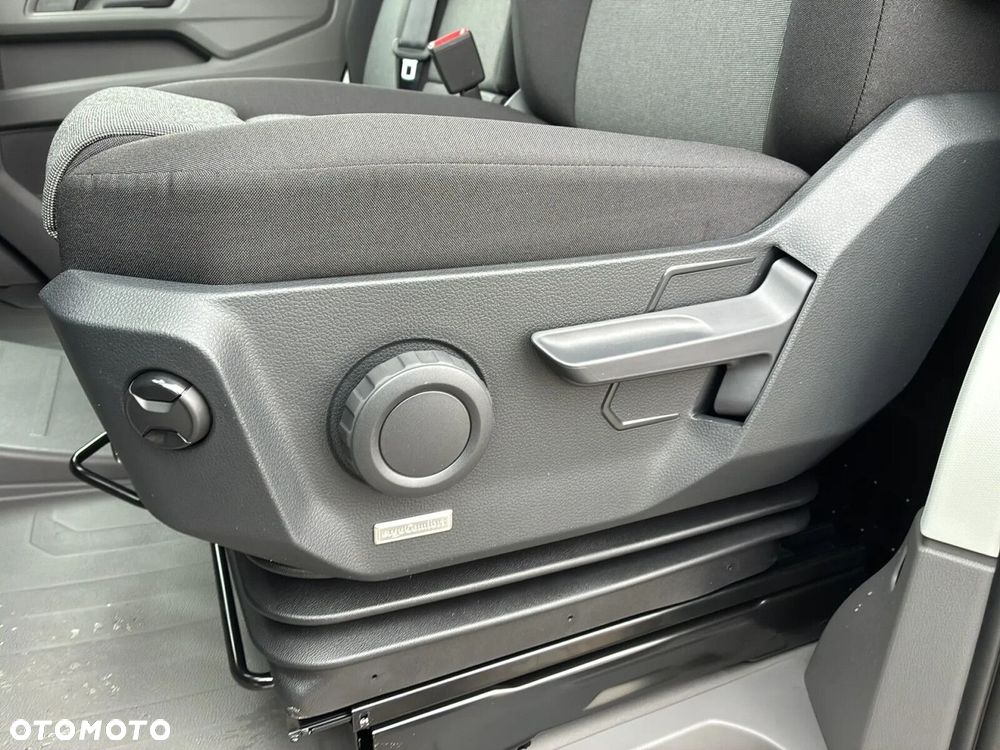 Volkswagen Crafter 35 Furgon L4H3, 2.0BiTDI 177KM, Wysoki dach, r. o. 4490mm - 36
