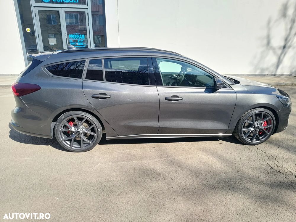 Ford Focus 2.3 Ecoboost 7DCT ST X - 13