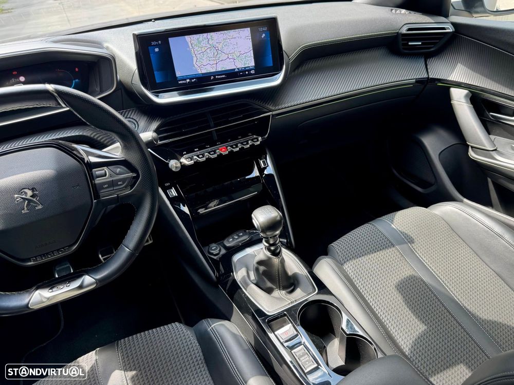 Peugeot 2008 1.2 PureTech GT Line - 12
