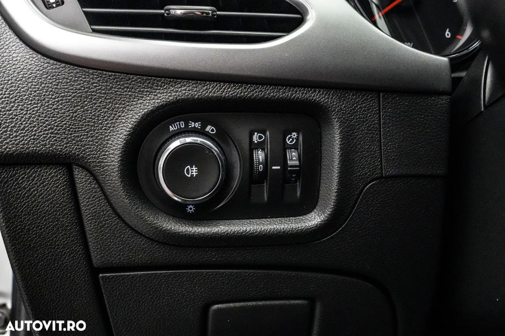 Opel Astra 1.5 Start/Stop Elegance - 21