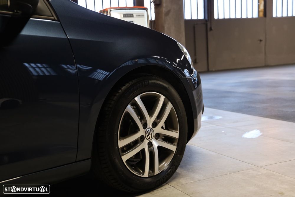 VW Golf 2.0 TDi Confortline - 2
