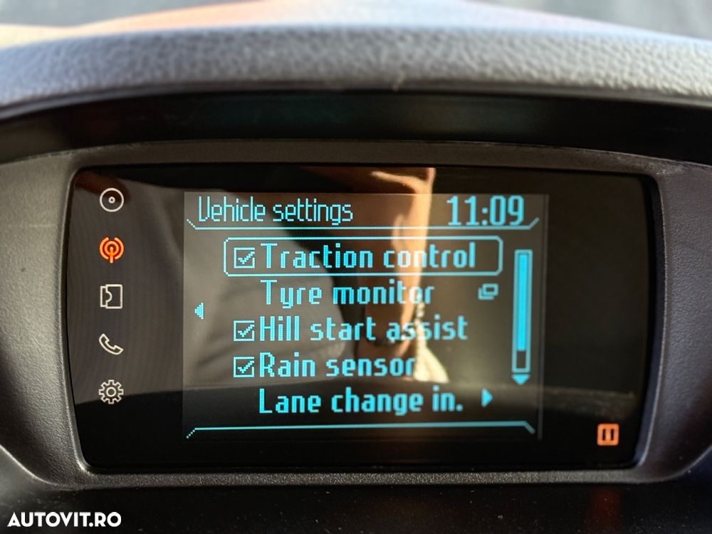 Ford Tourneo Courier 1.0 EcoBoost Titanium - 18