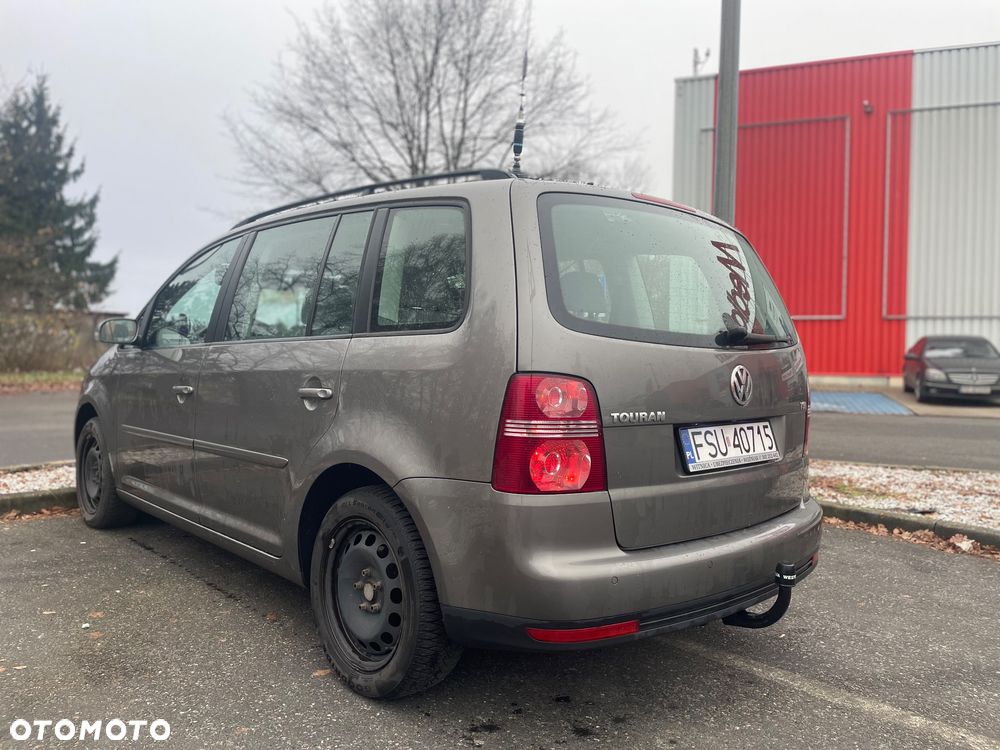 Volkswagen Touran - 7