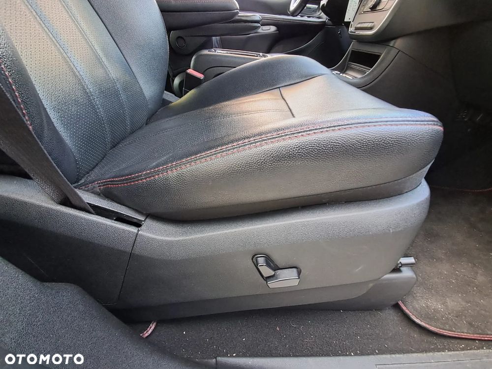 Dodge Grand Caravan 3.6 Express - 31