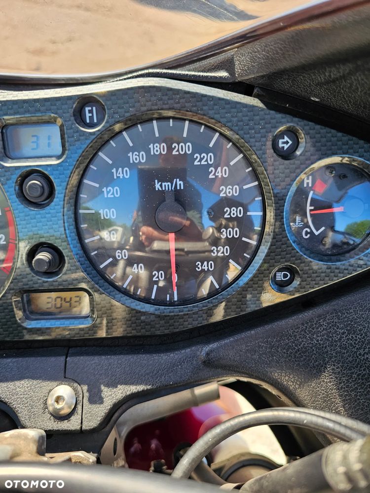 Suzuki Hayabusa - 3