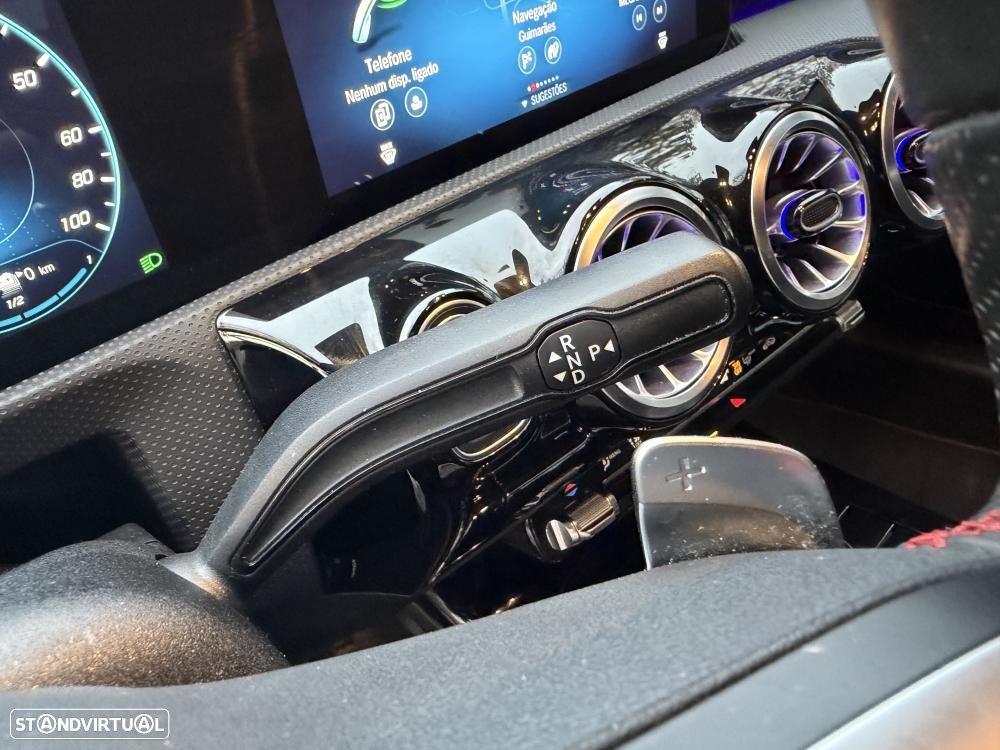 Mercedes-Benz A 250 e 8G-DCT Edition AMG Line - 24