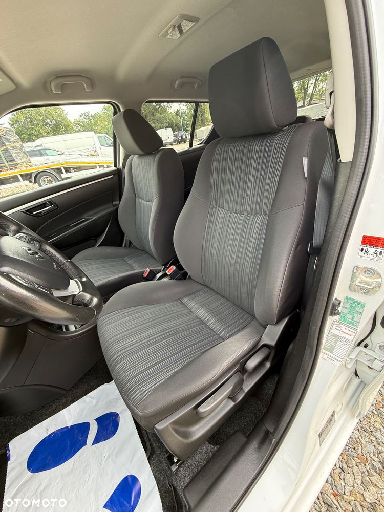 Suzuki Swift 1.2 Dualjet Allgrip Comfort - 9