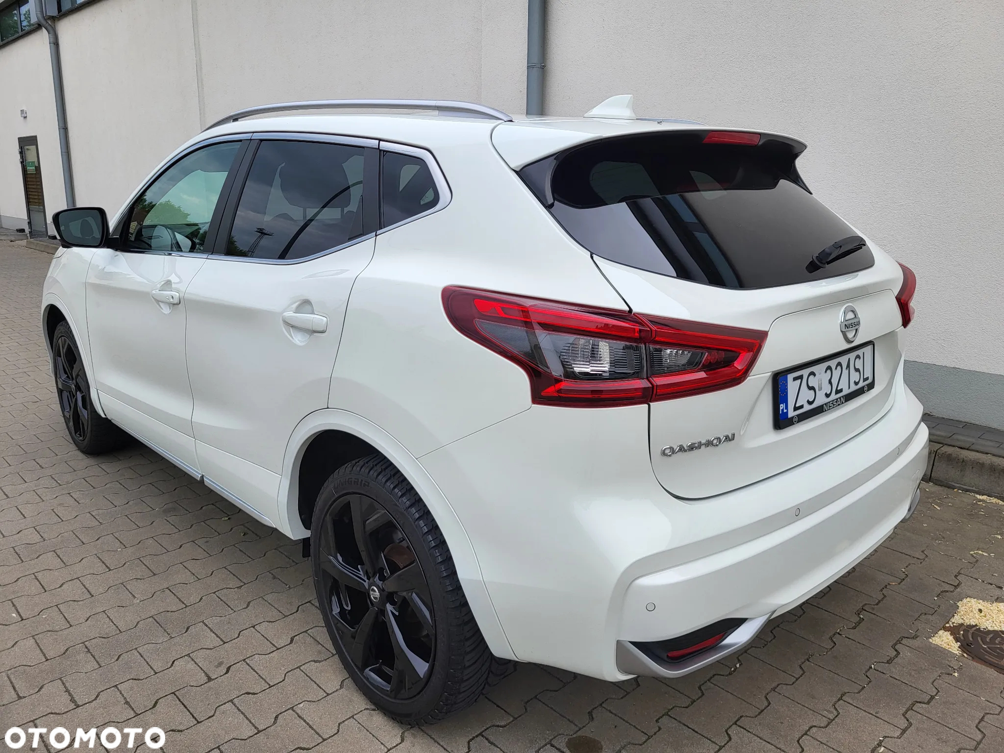 Nissan Qashqai 1.3 DIG-T Tekna+ - 4