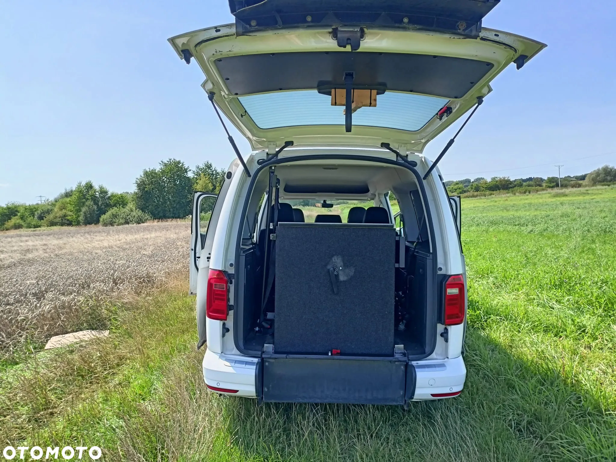 Volkswagen Caddy Maxi 2.0 TDI Highline DSG - 11