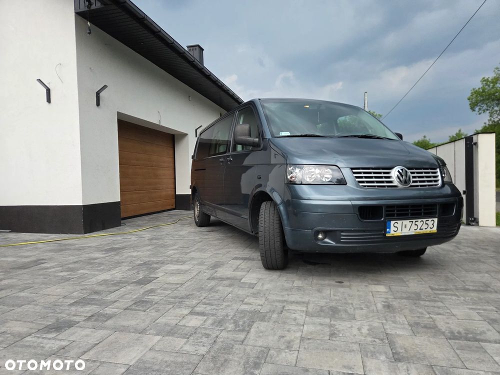 Volkswagen Transporter - 1
