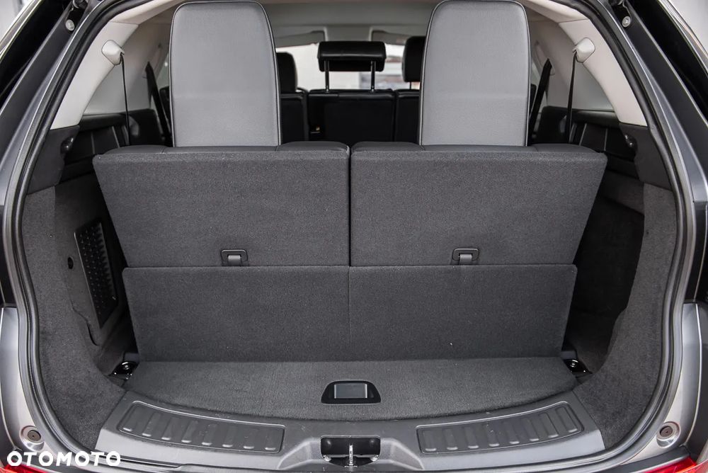 Land Rover Discovery Sport - 30