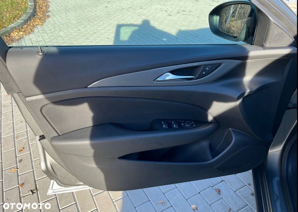 Opel Insignia 1.6 CDTI Enjoy S&S Eco - 16