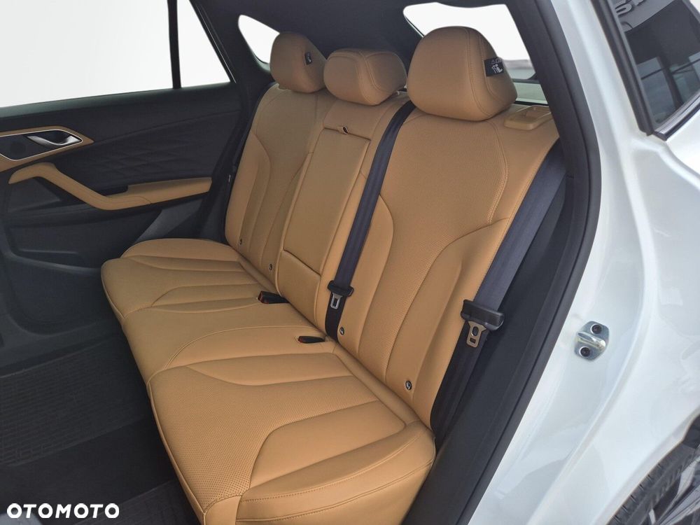 MG HS 1.5 T-GDI Exclusive DCT - 29