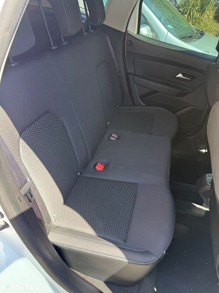 Dacia Duster 1.5 dCi 4x4 Laureate - 26