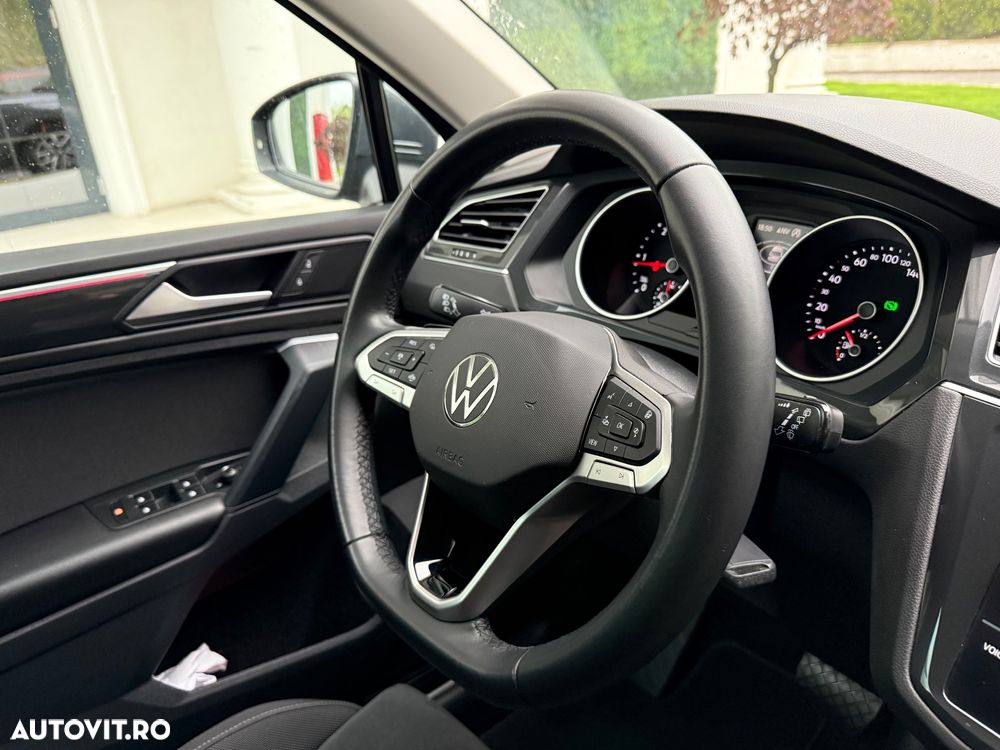 Volkswagen Tiguan - 15