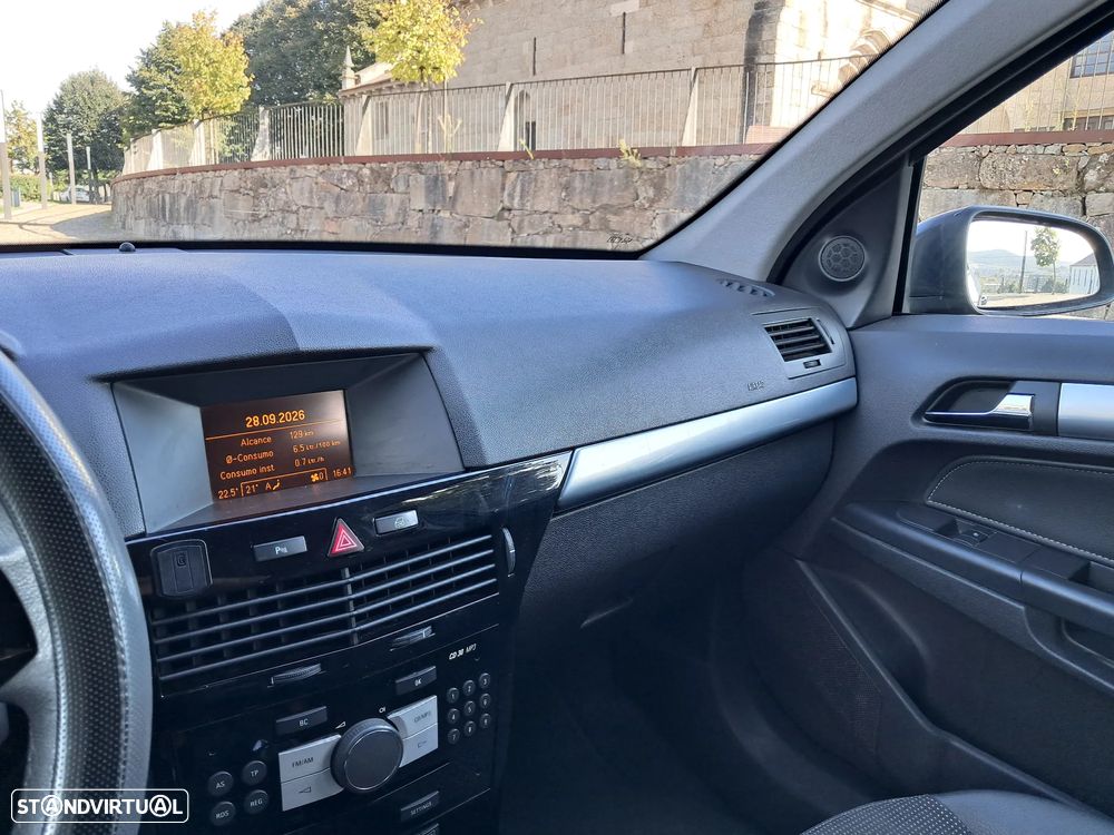 Opel Astra 1.7 CDTi Cosmo ecoFLEX - 18