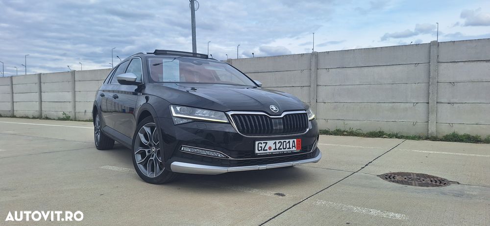 Skoda Superb Combi 2.0 TDI 4x4 DSG Scout - 4