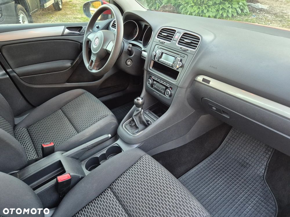 Volkswagen Golf - 27