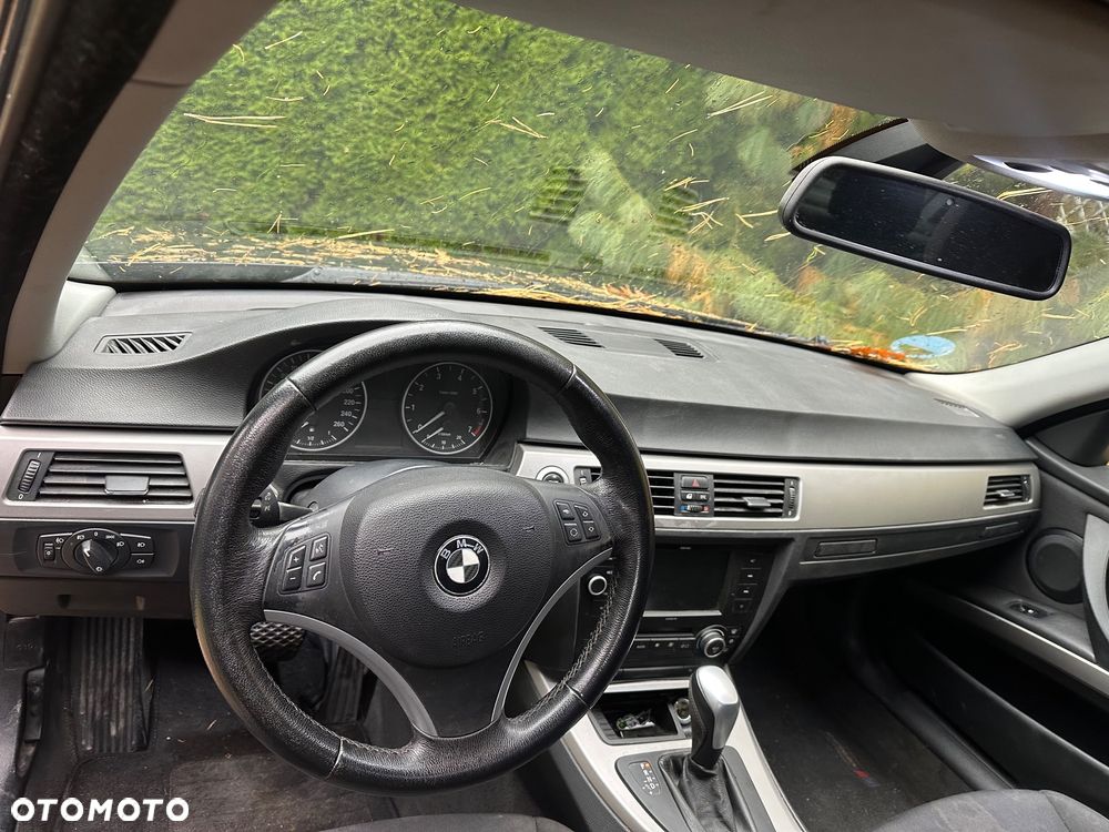 BMW Seria 3 - 16