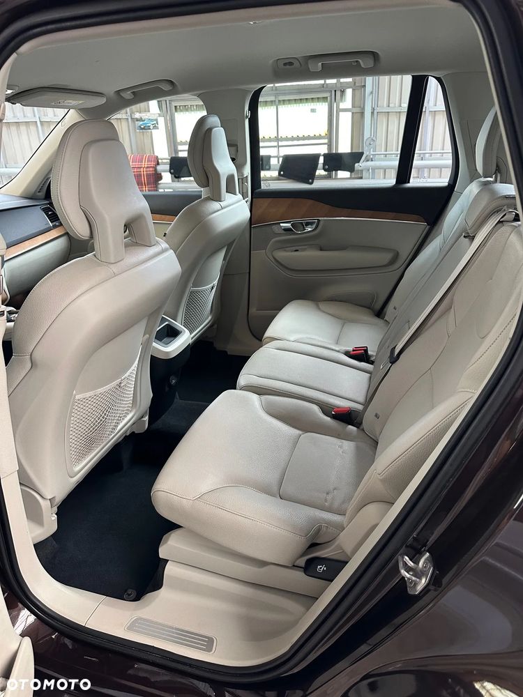 Volvo XC 90 ver-b5-d-awd-momentum-pro - 13