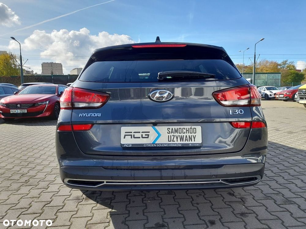 Hyundai i30 1.5 DPI Comfort - 3