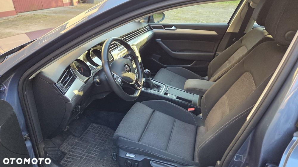 Volkswagen Passat 2.0 TDI BMT Comfortline - 10