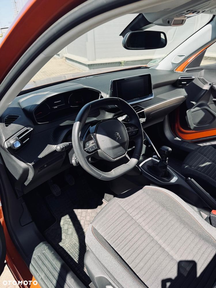 Peugeot 2008 1.2 PureTech Active S&S - 10