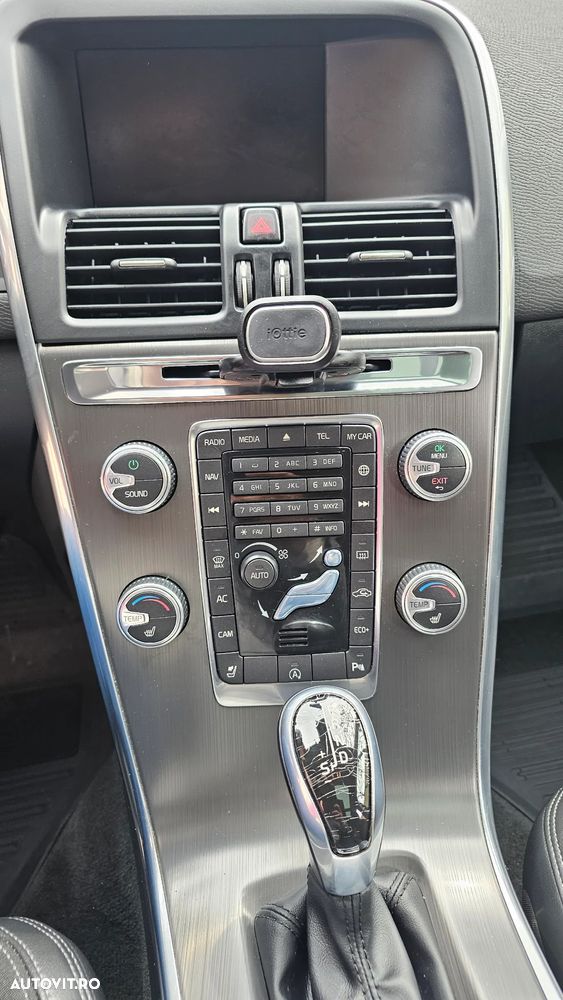 Volvo XC 60 - 16