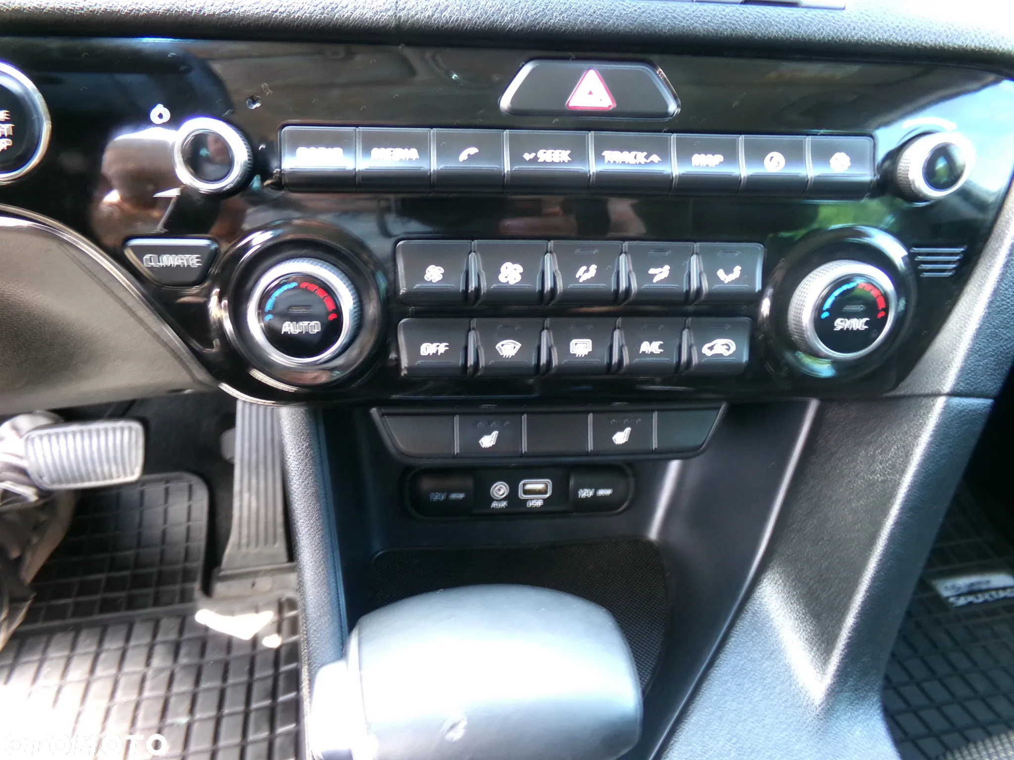 Kia Sportage 2.0 CRDI Business Line 4WD - 17