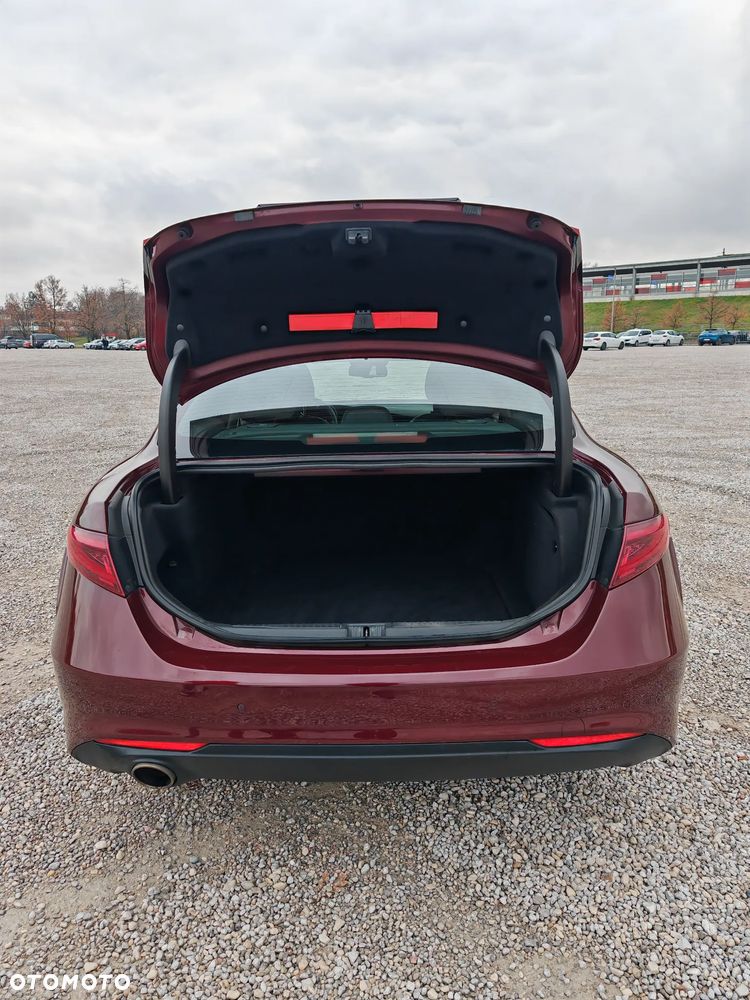 Alfa Romeo Giulia 2.0 Turbo Super - 16