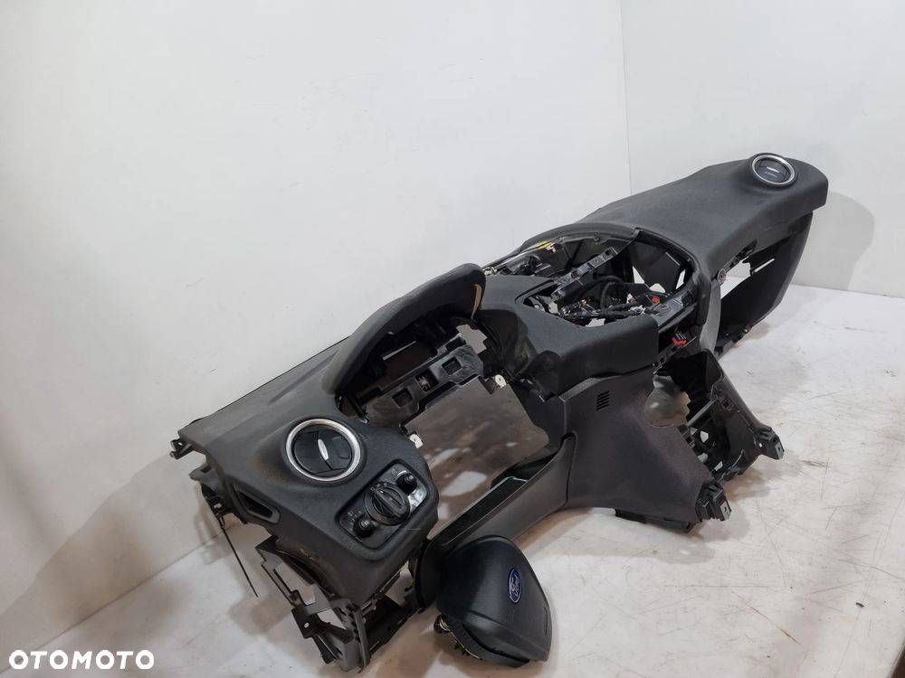 FORD FIESTA MK7 KONSOLA DESKA ROZDZIELCZA KOKPIT ORGINAŁ AIRBAG - 2