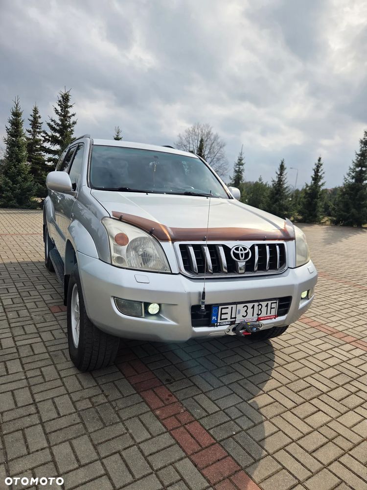 Toyota Land Cruiser - 1