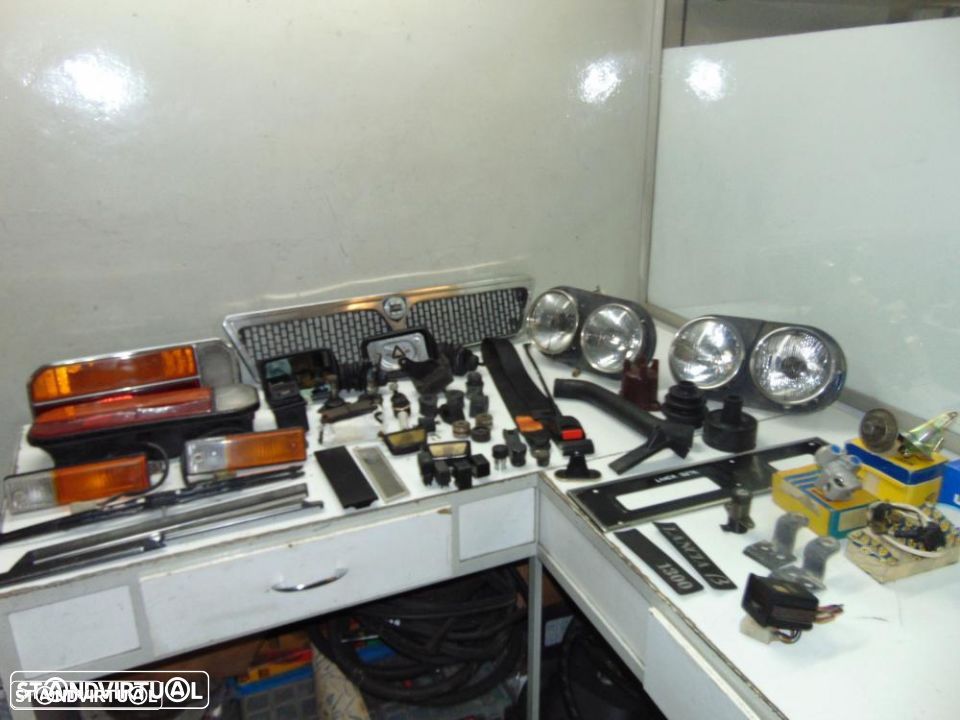 Lancia Beta coupê várias peças - 1