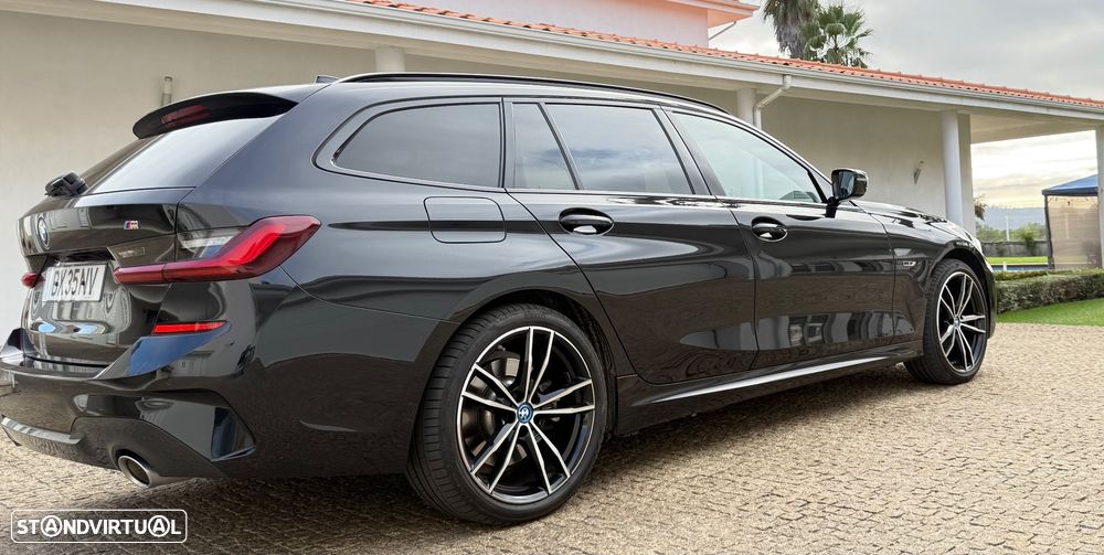 BMW 320 e Pack Desportivo M Auto - 26