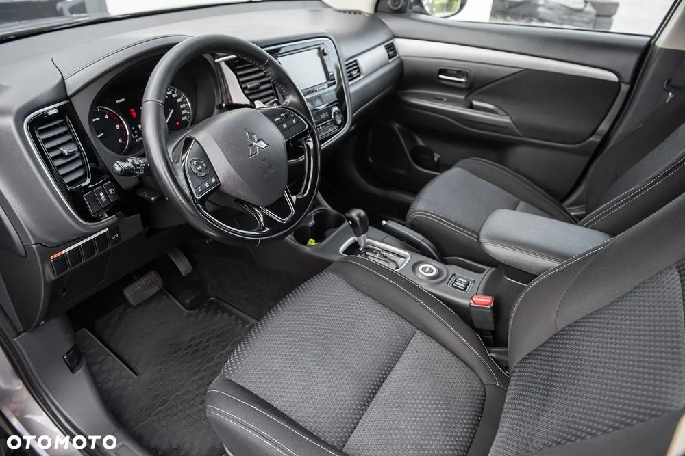 Mitsubishi Outlander 2.2 DID Intense + 4WD - 16