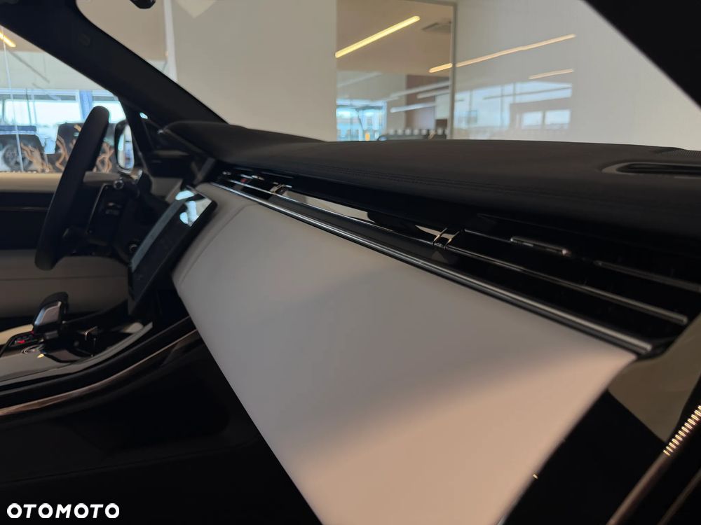 Land Rover Range Rover Sport - 21