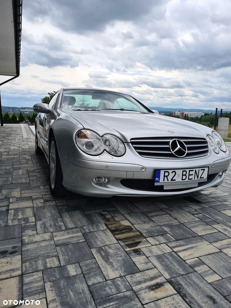 Mercedes-Benz SL - 16