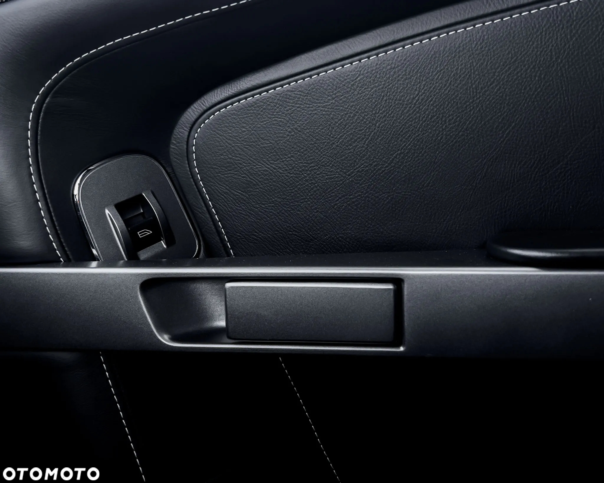 Aston Martin DB9 Touchtronic II - 15
