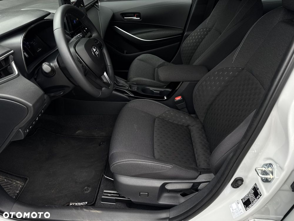 Toyota Corolla 1.8 Hybrid Comfort - 13
